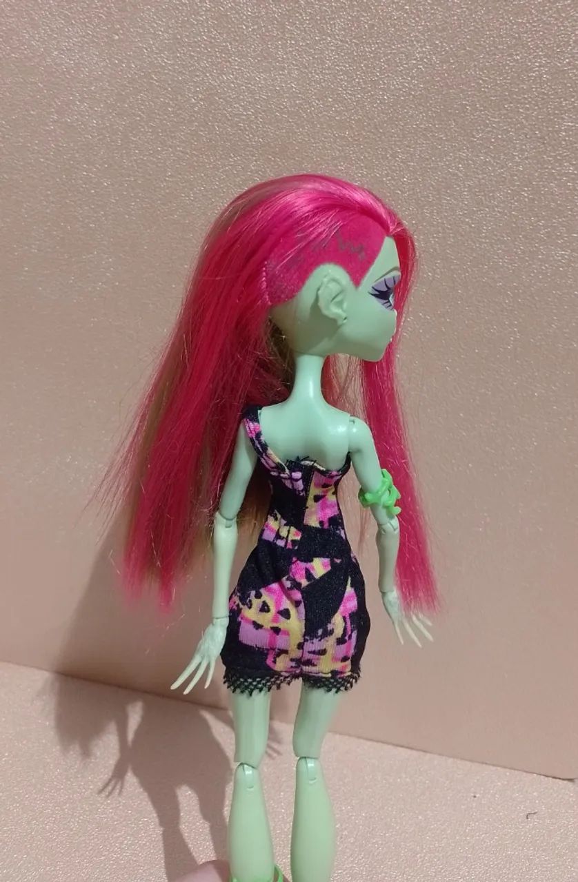 Boneca Monster High Venus McFlytrap Music Festival - Foto 3