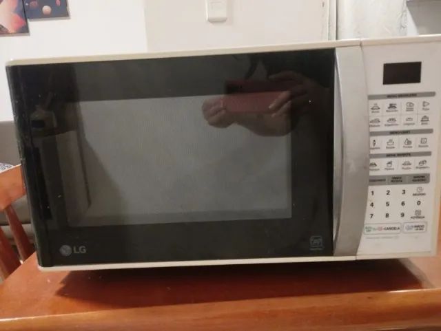 Micro-ondas LG 35L