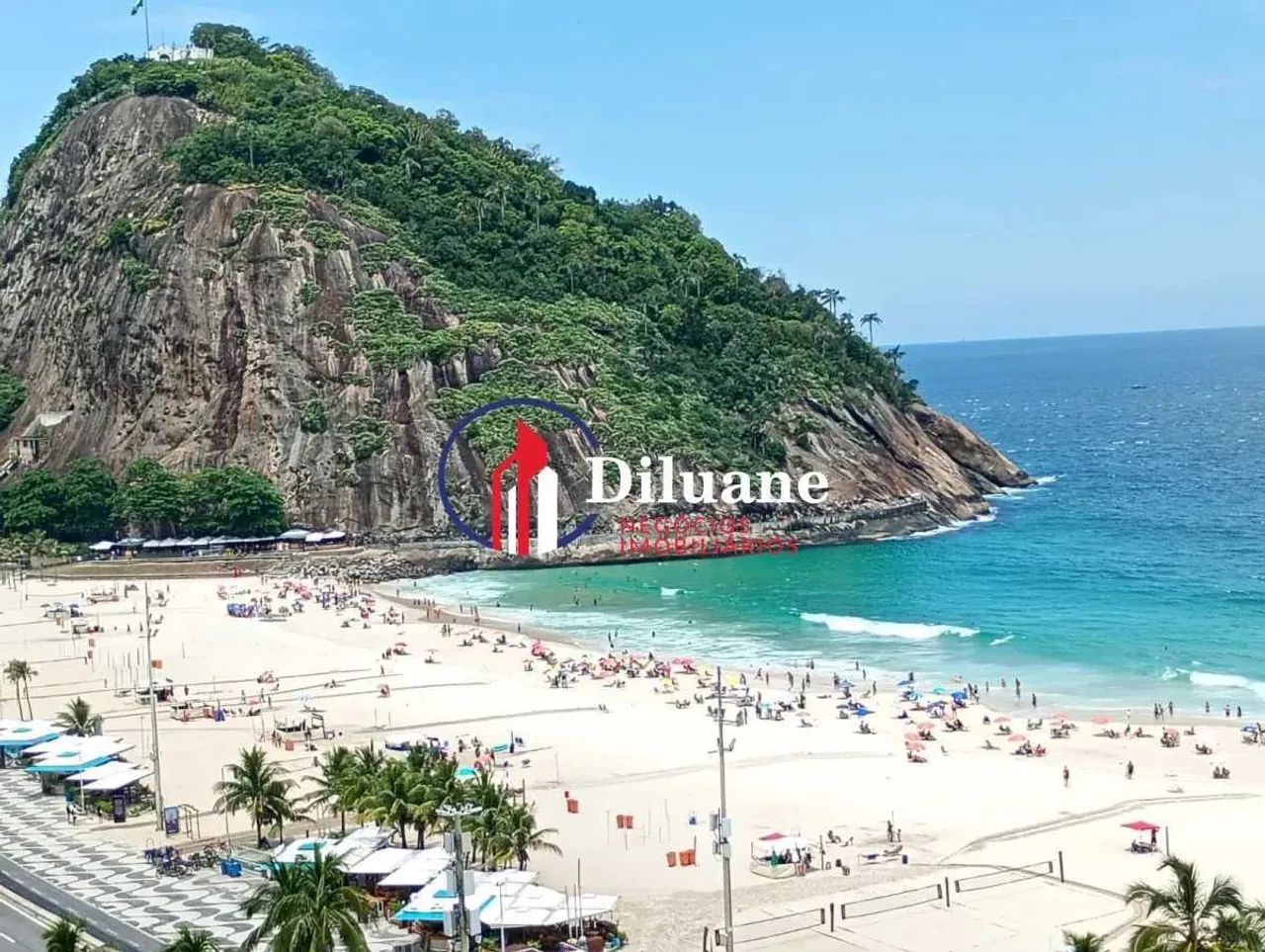 Apartamento - / Residencial / Copacabana