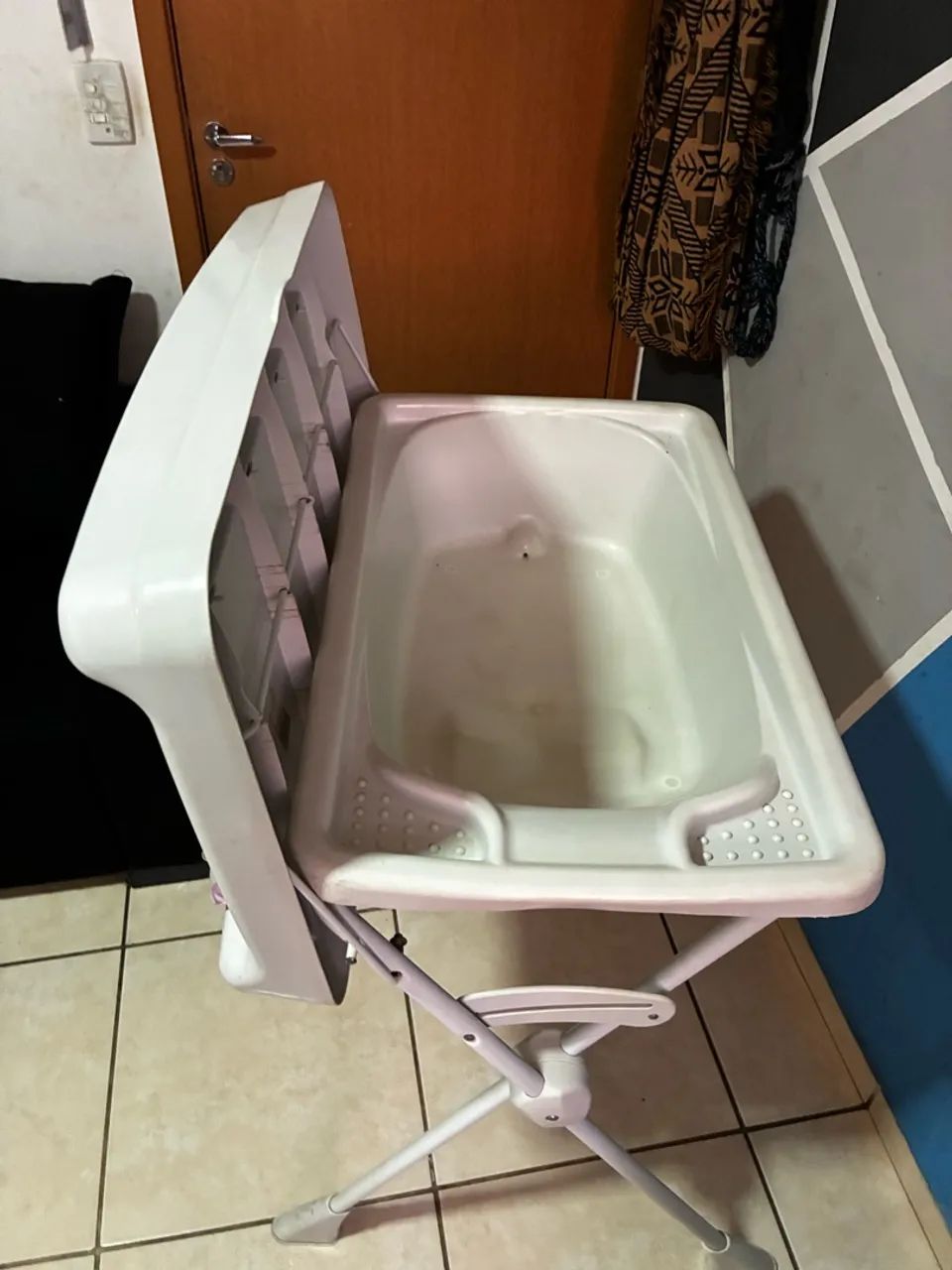 Banheira com suporte e trocador - Foto 3