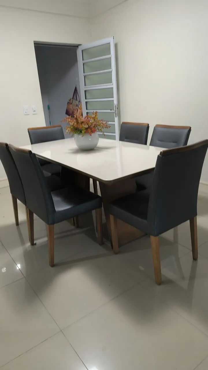 Mesa com cadeiras parcelo no cartão 