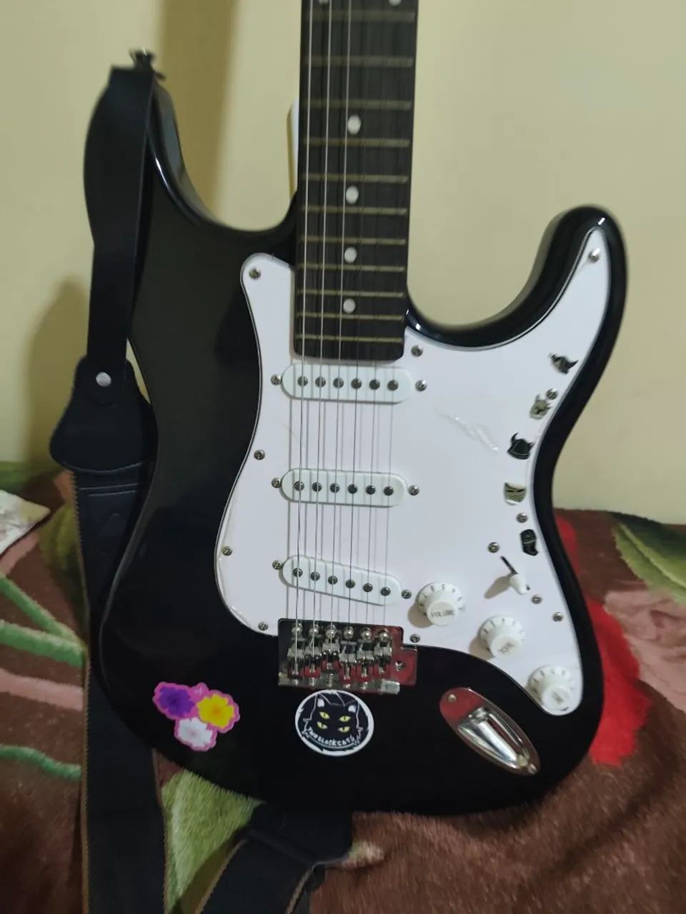 GUITARRA  - Foto 2