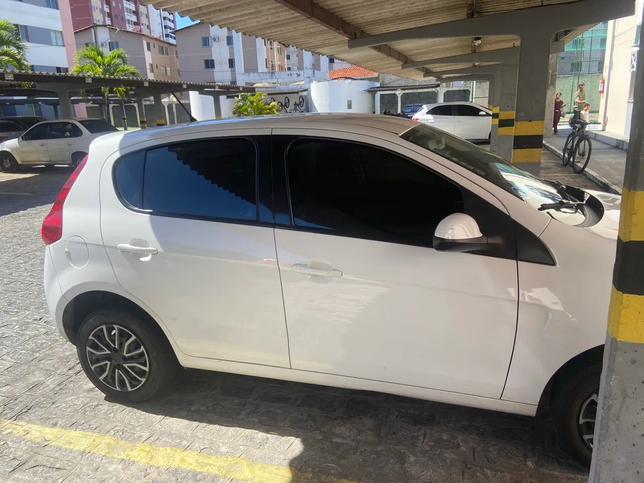 Fiat Palio Attractive 1.0 EVO Fire Flex 8V 5P 2017 - Foto 3