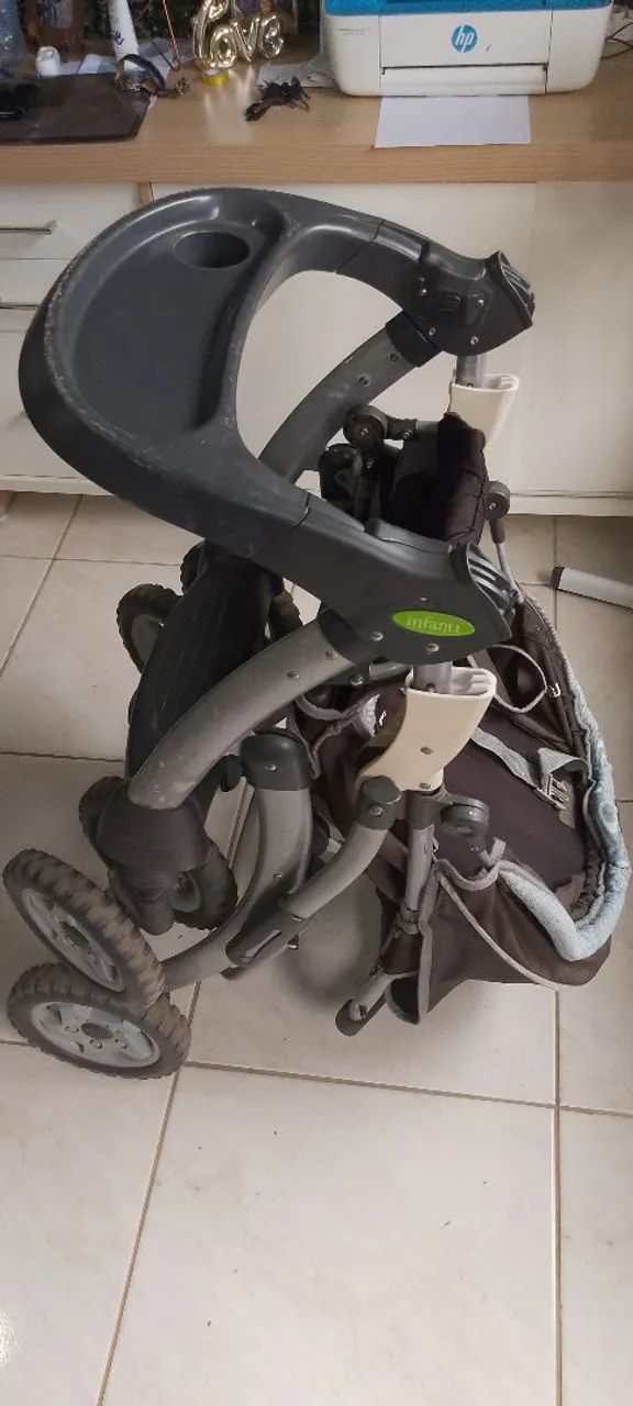Carrinho de bebê em bom estado - Foto 2