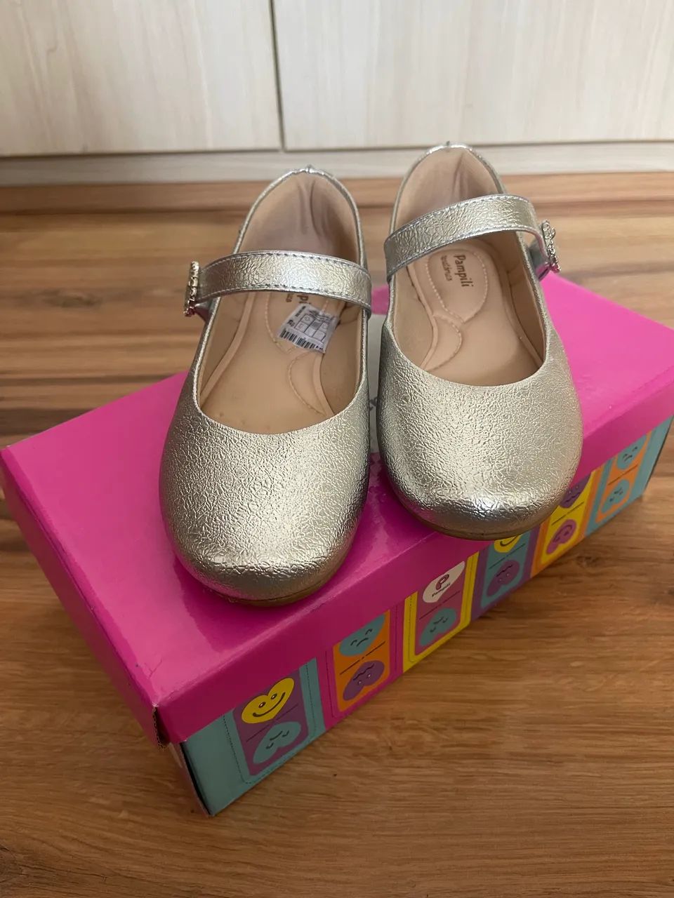 Vendo Sapato Infantil Pampili Lana Fivela com Strass prata número 29 