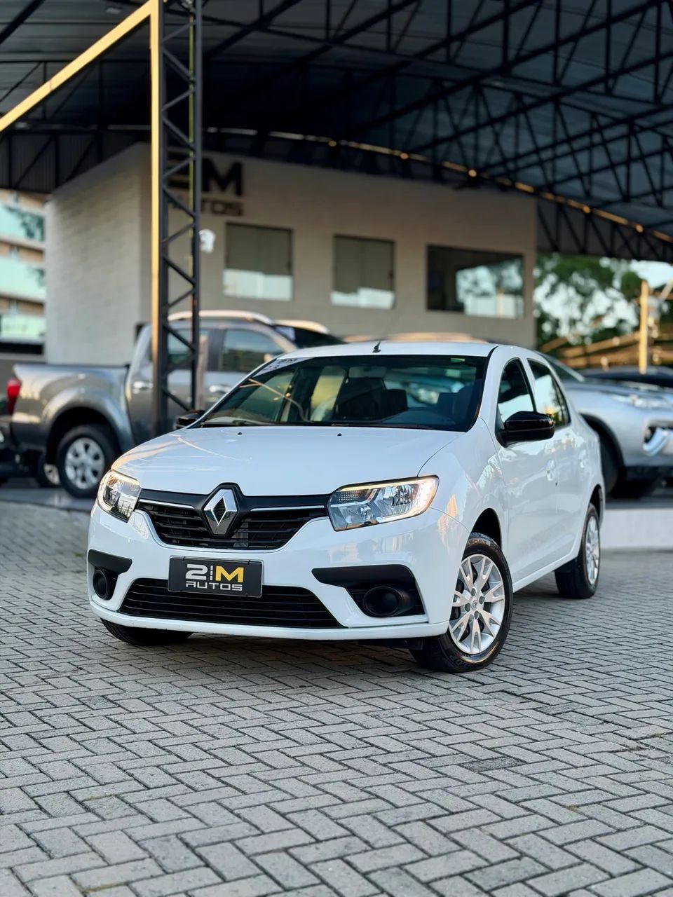Renault Logan 2023