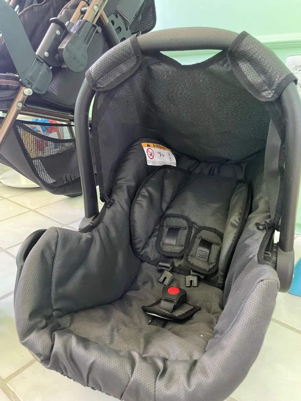 Vendo carrinho e bebê conforto  - Foto 5