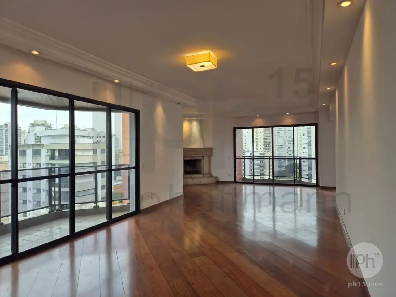 Apartamento Clássico no Campo Belo