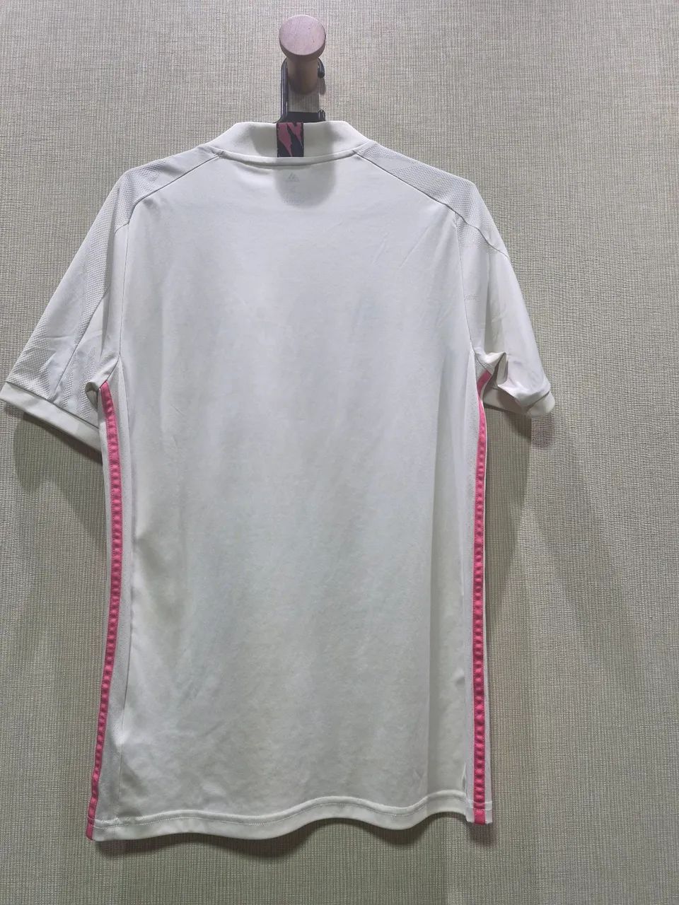 Camisa ORIGINAL real madrid 20/21 - Foto 2