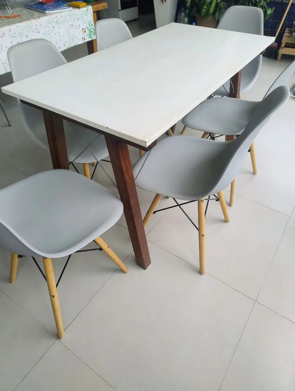 Mesa com 6 cadeiras - Foto 4