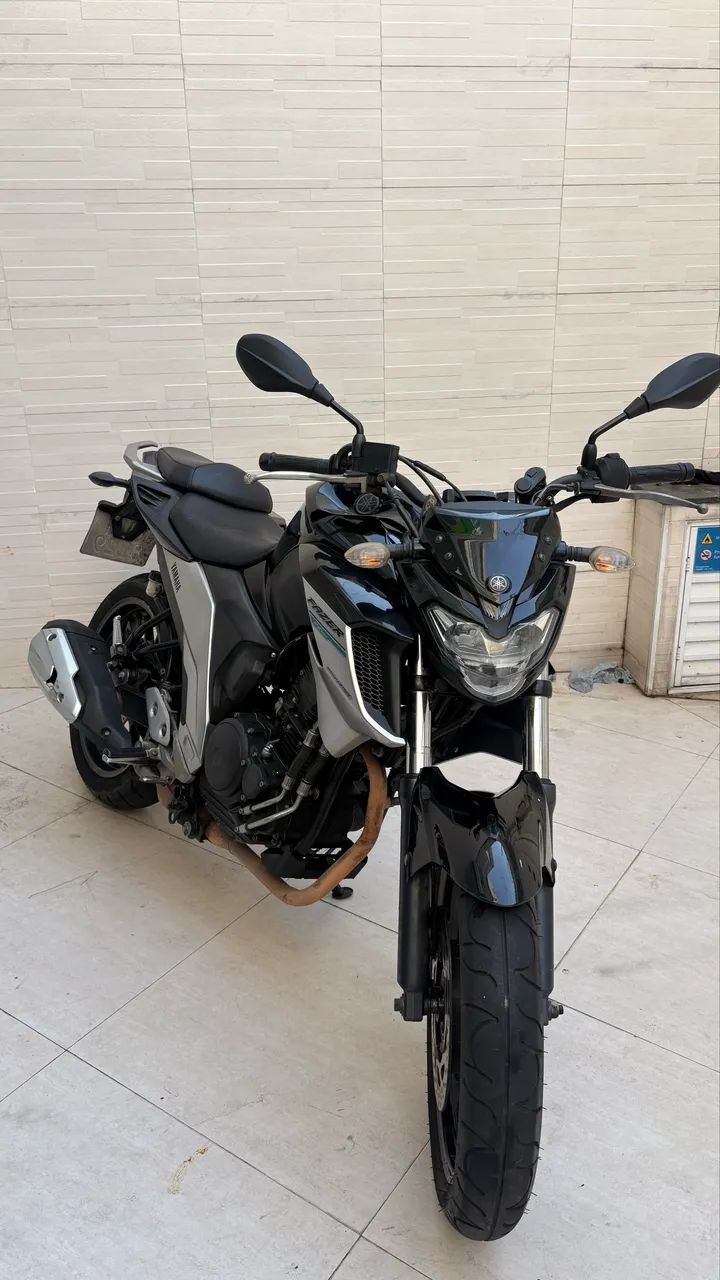 Fz25 impecável 