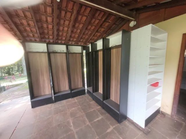 LOTE DE MÓVEIS PARA MONTAR UMA FARMÁCIA OU PERFUMARIA