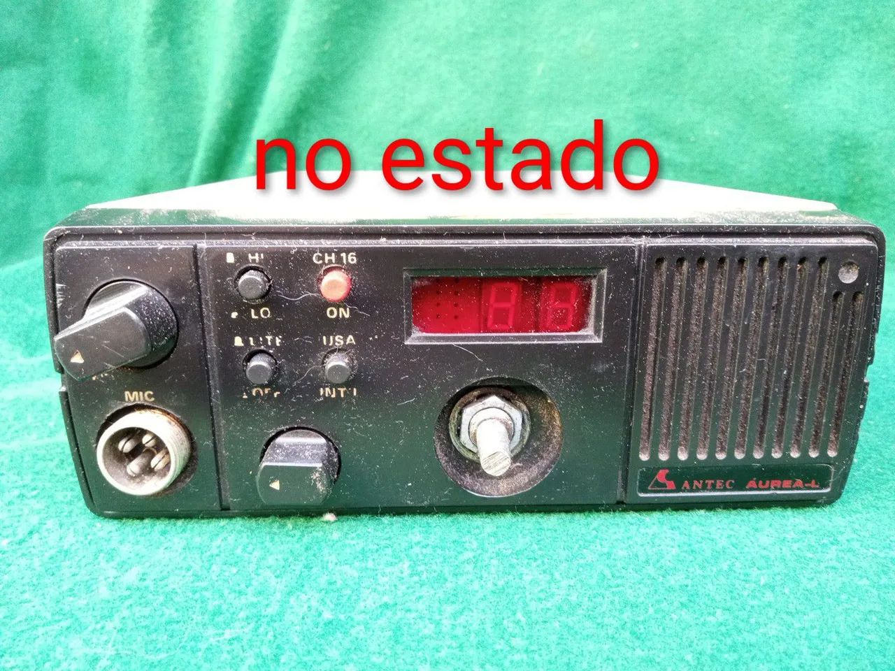 Rádio antigo comunicador 