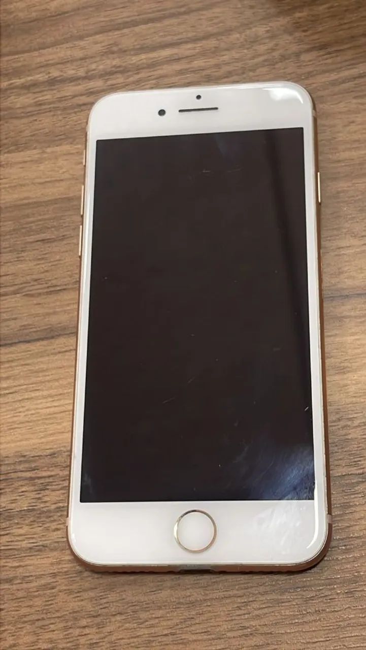 iPhone 8 64GB Dourado + Capinha - Tela Intacta e Touch ID Ok - Foto 2