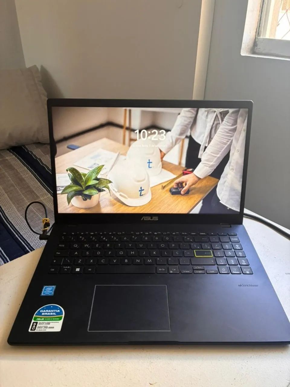 Notebook ASUS VivoBook E510MA