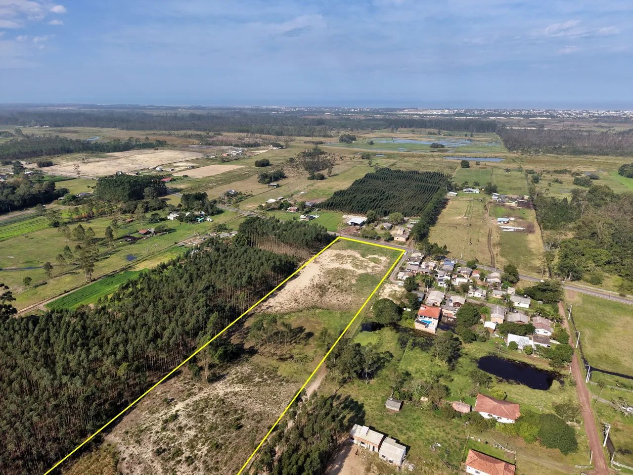 Área de Terra com Excelente Potencial  Acesso Asfaltado - Foto 4