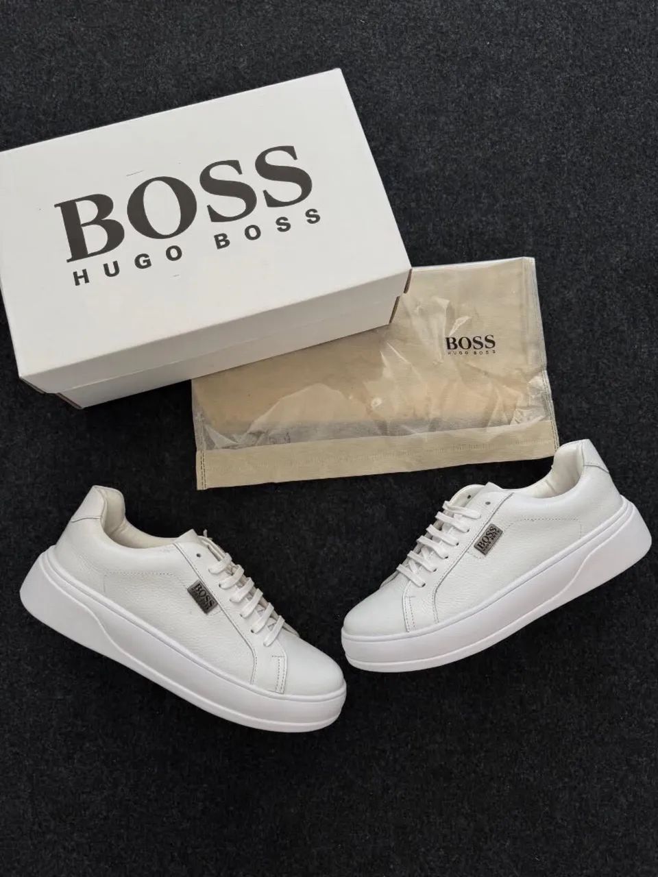 Tênis Branco Hugo Boss