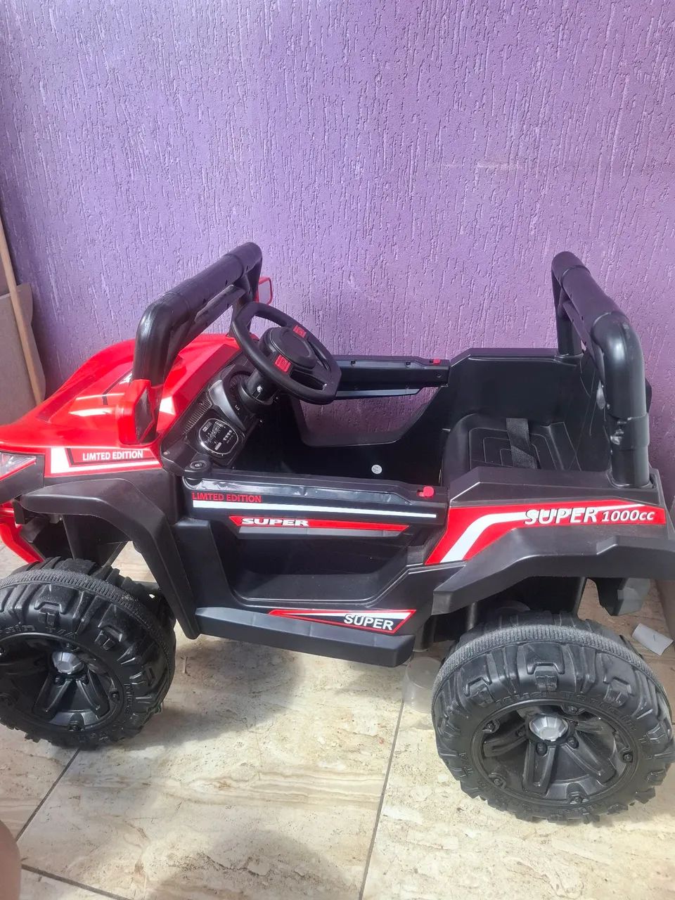 Mini carro elétrico infantil 