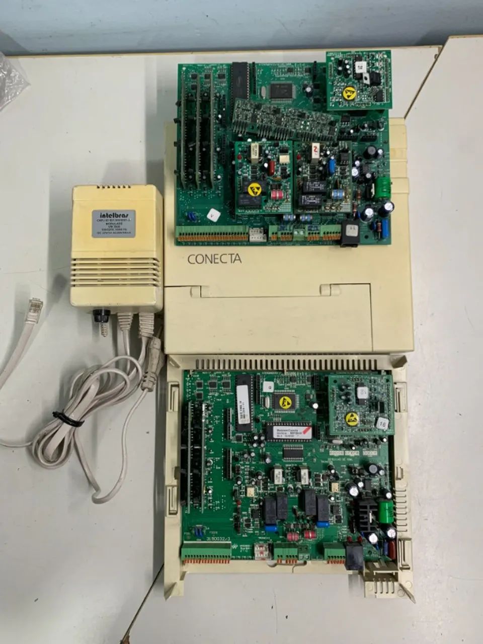Central Telefonica Conecta e a Placa base da Modulare com acessórios - Foto 2