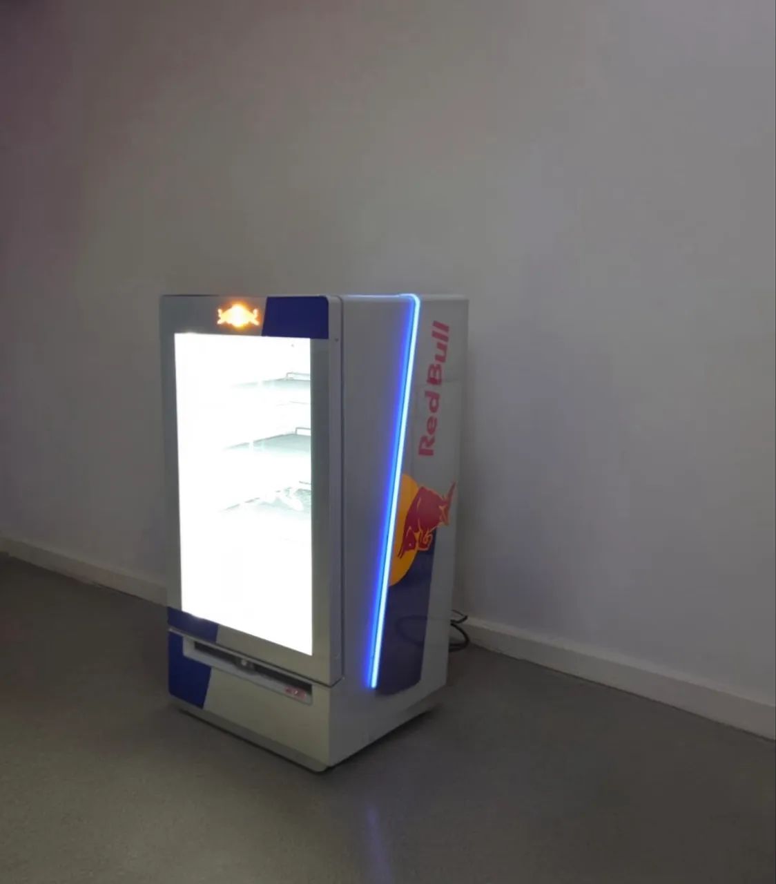 Freezer Redbull original ( preço por unidade ). - Foto 3