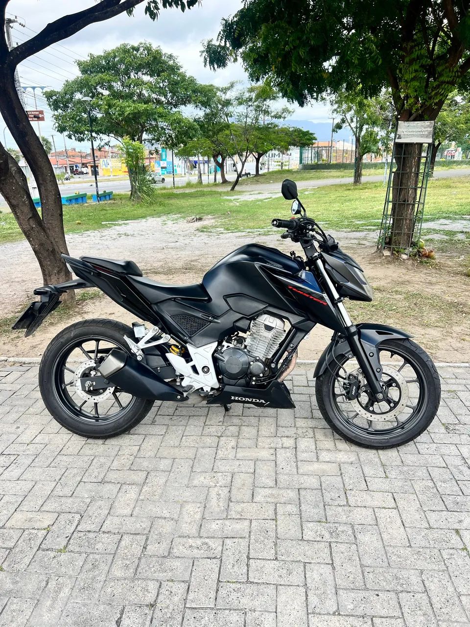 CB 300 f - Foto 3