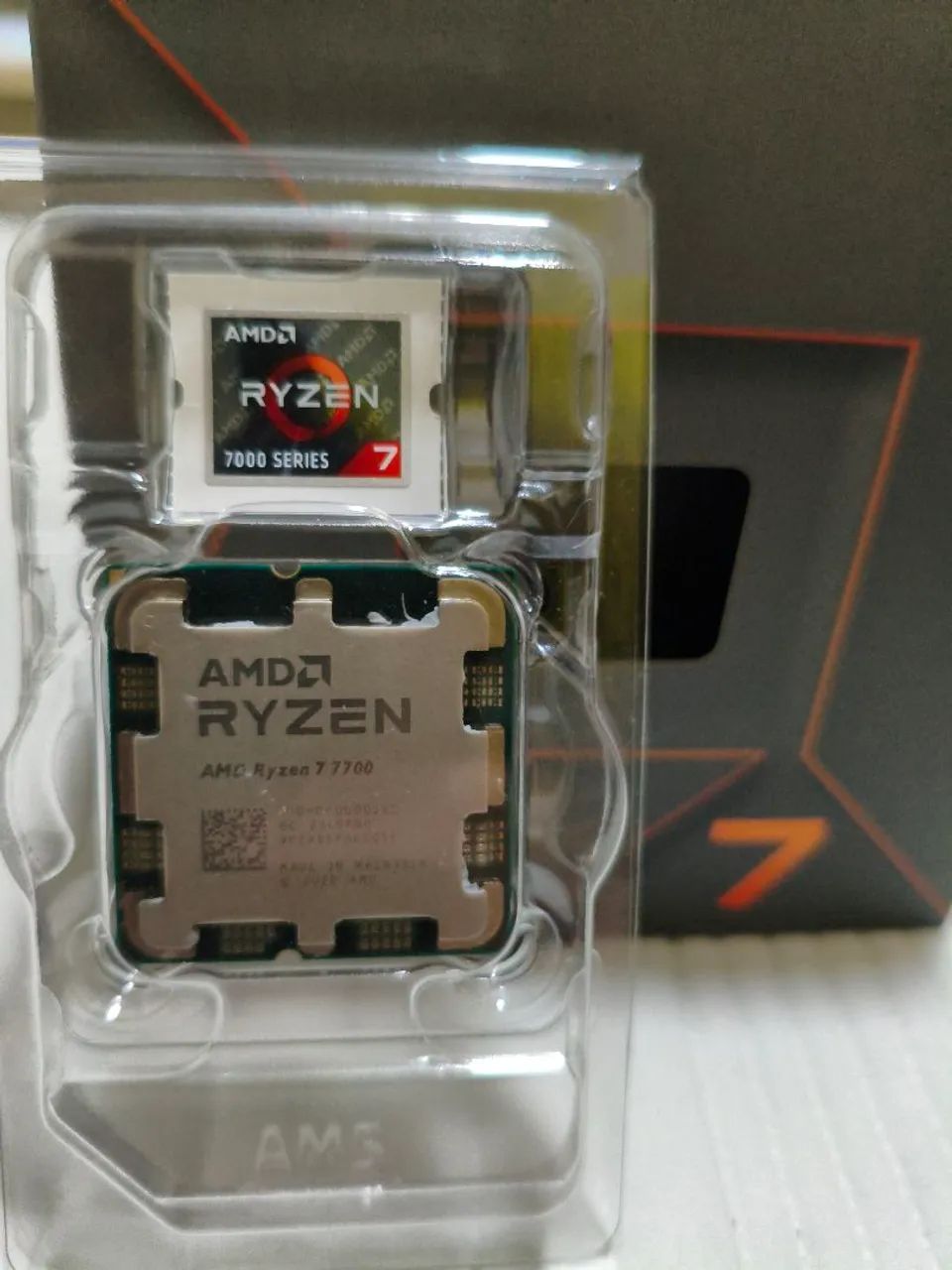 Processador AMD Ryzen 7 7700 Usado Acompanha caixa e cooler original!