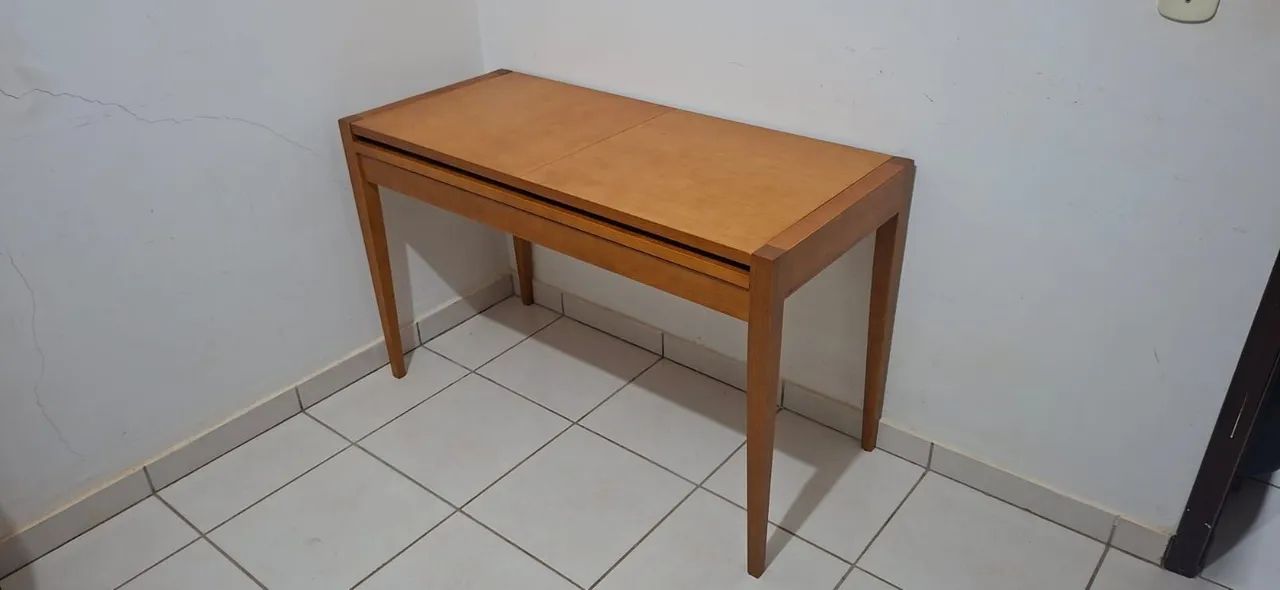 Mesa de jantar extensível
