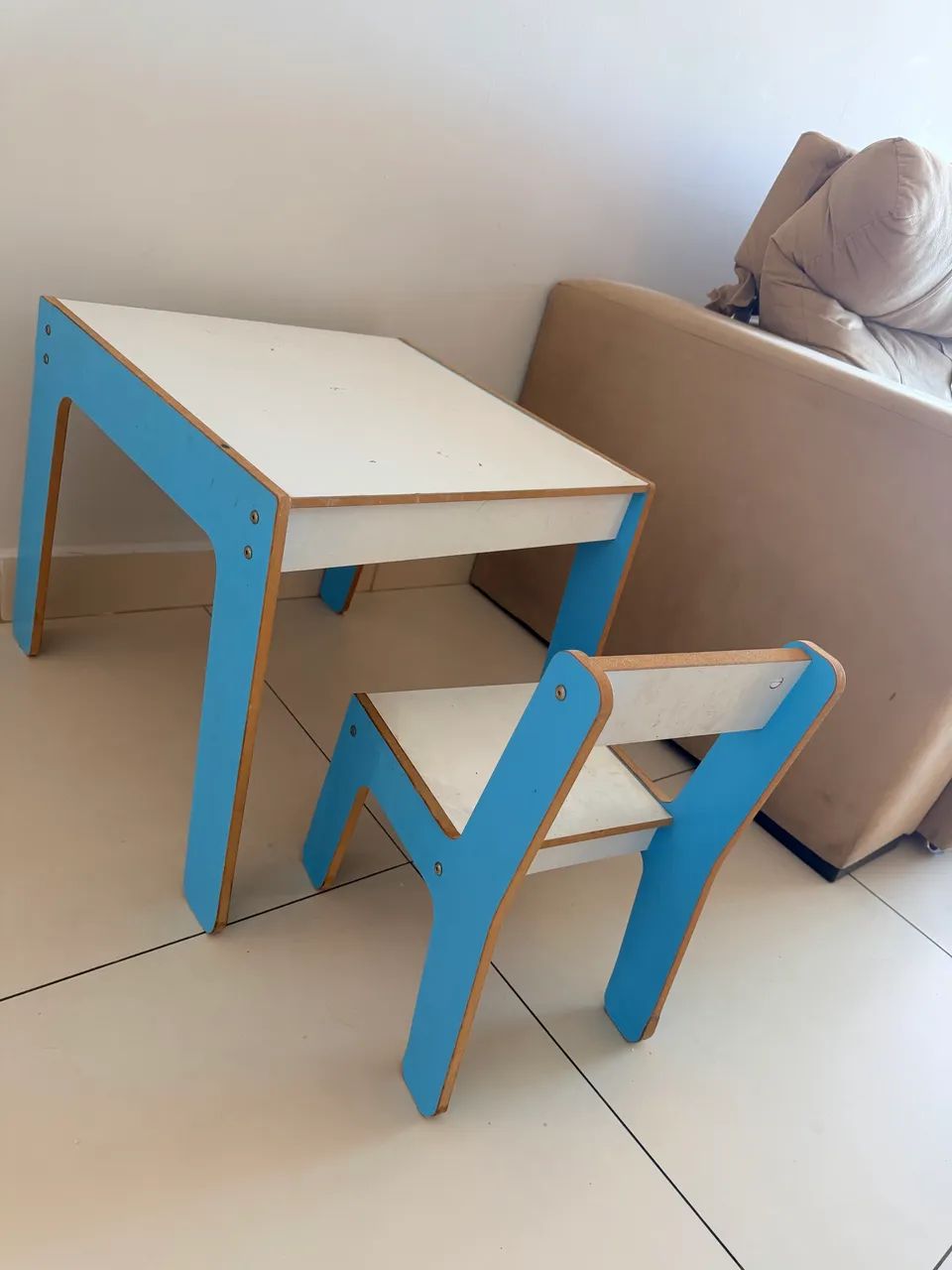 Mesa infantil madeira