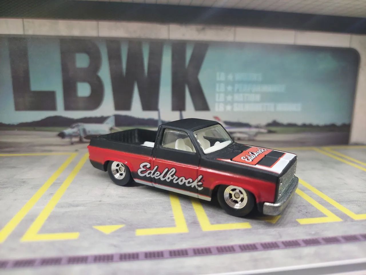 Hot Wheels '83 Chevy Silverado Edelbrock loose - Foto 2