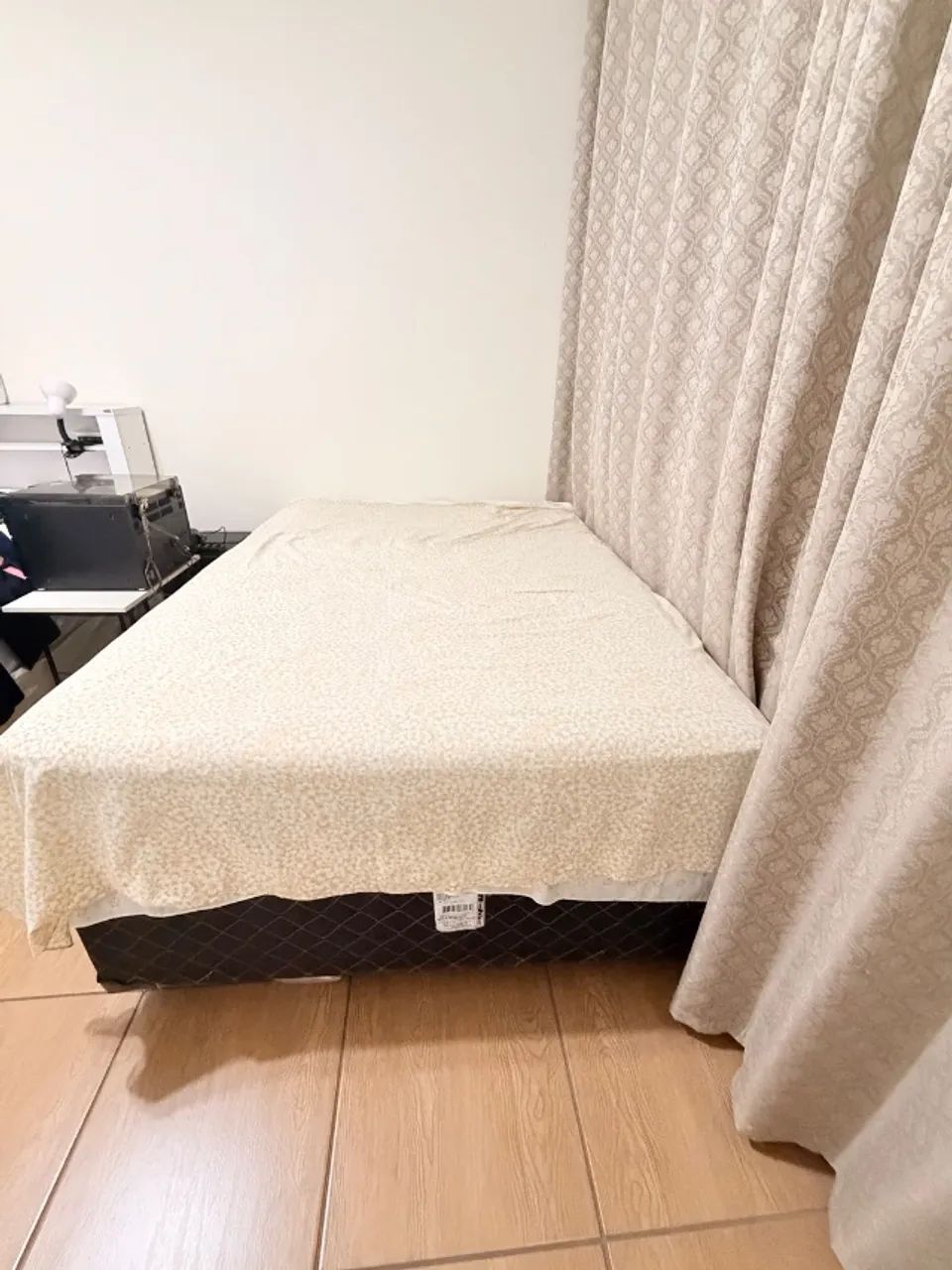 Cama Comfort seminova + Base em Madeira - Foto 2