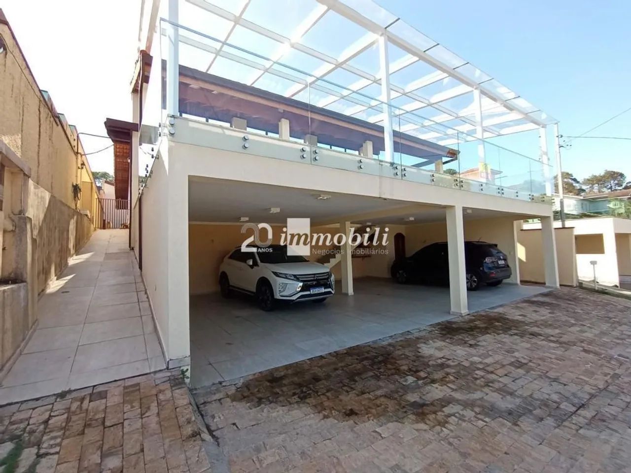 Casa à venda e para alugar em Cotia, Granja Viana, com 4 suítes, com 480.7 m²