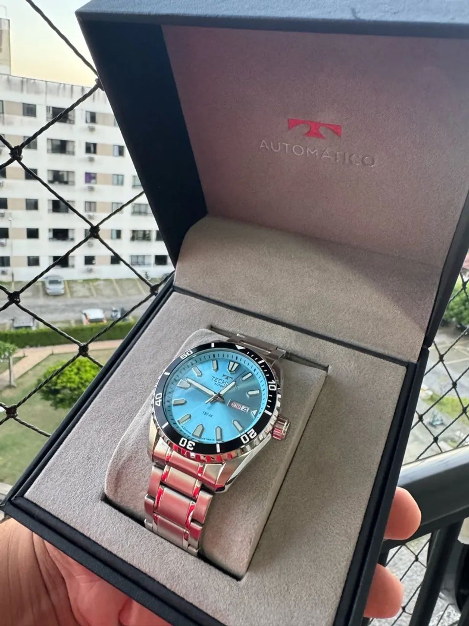 ? Technos Automático Diver Prata - 8205PL/1V