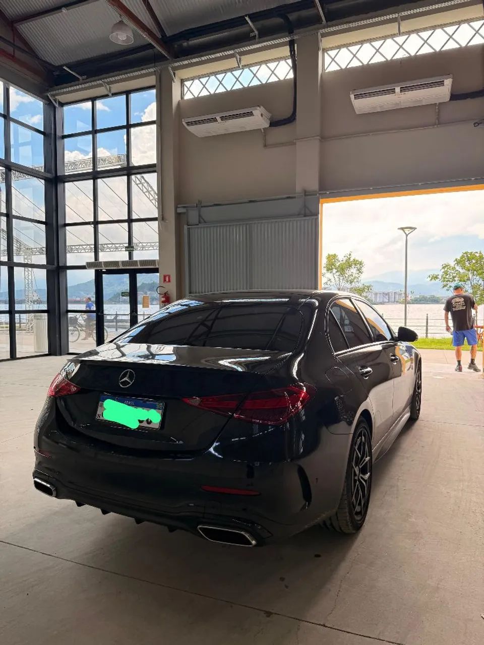 Mercedes-Benz C-300 2023