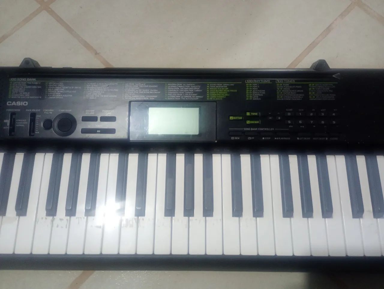 Teclado Casio ctk 1100 com Defeito  - Foto 3