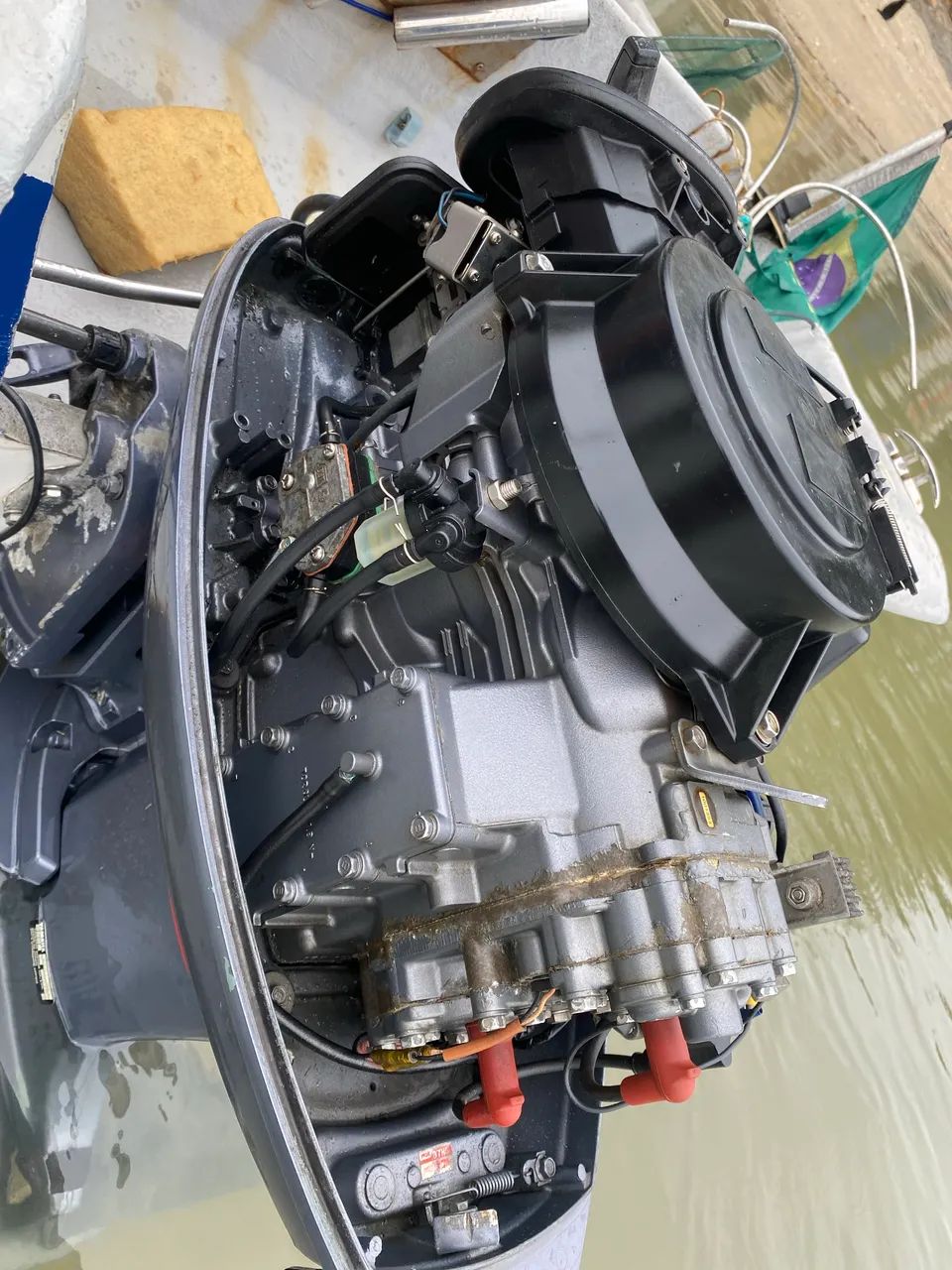 Motor de poupa Yamara 40 hp comando a distância  - Foto 5