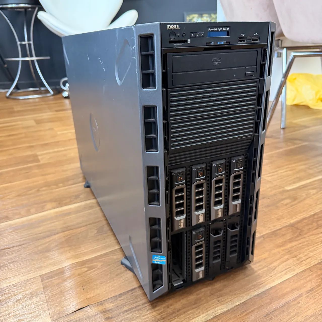 Dell Pe T620 Eight Core 64gb 
