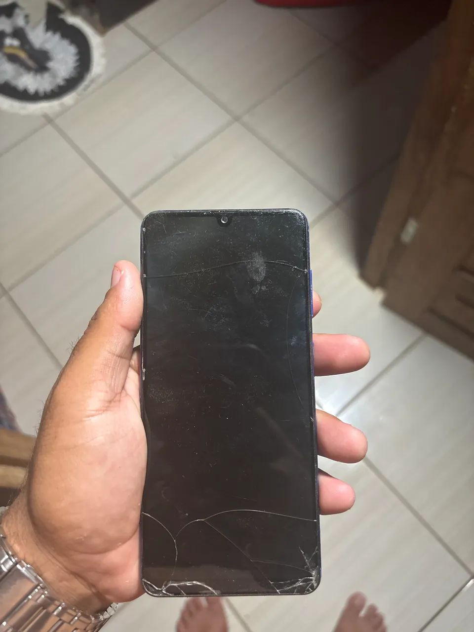 Celular queimado, apenas para tirar peças  - Foto 2