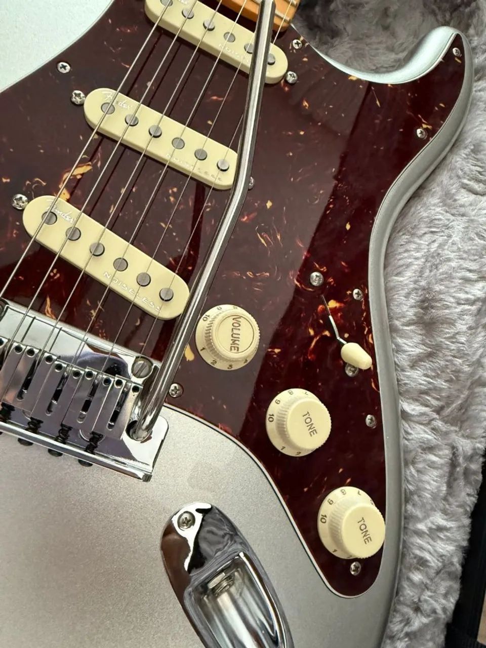 Fender American Ultra Start Quicksilver 