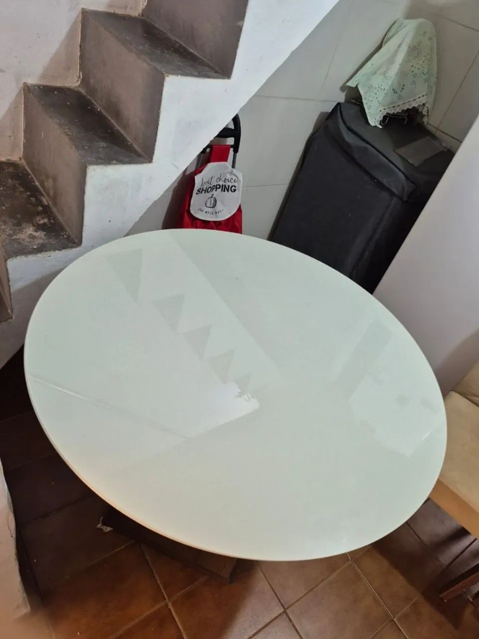 Mesa de vidro com 4 cadeiras