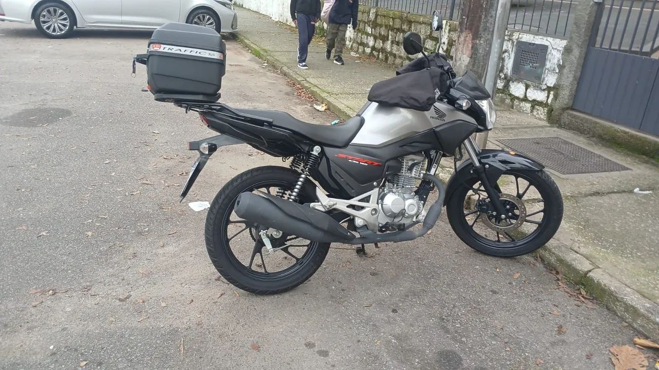 Moto semi nova