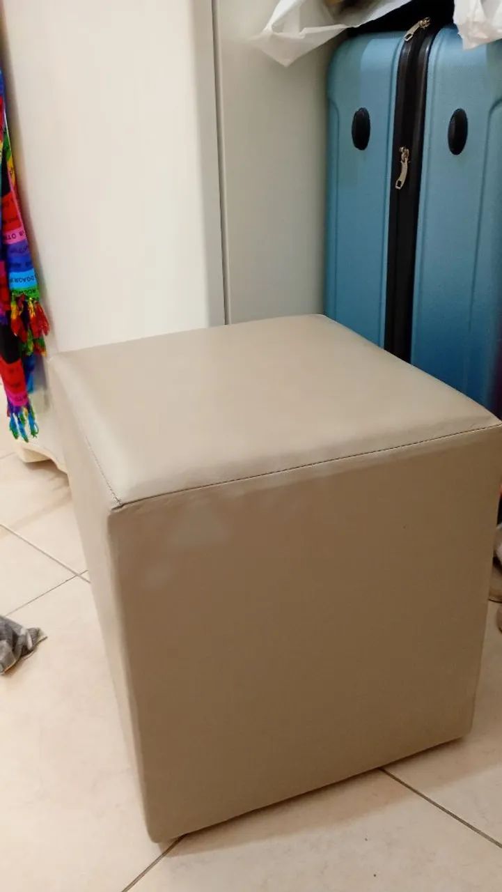 Cadeira e pooff - Foto 2
