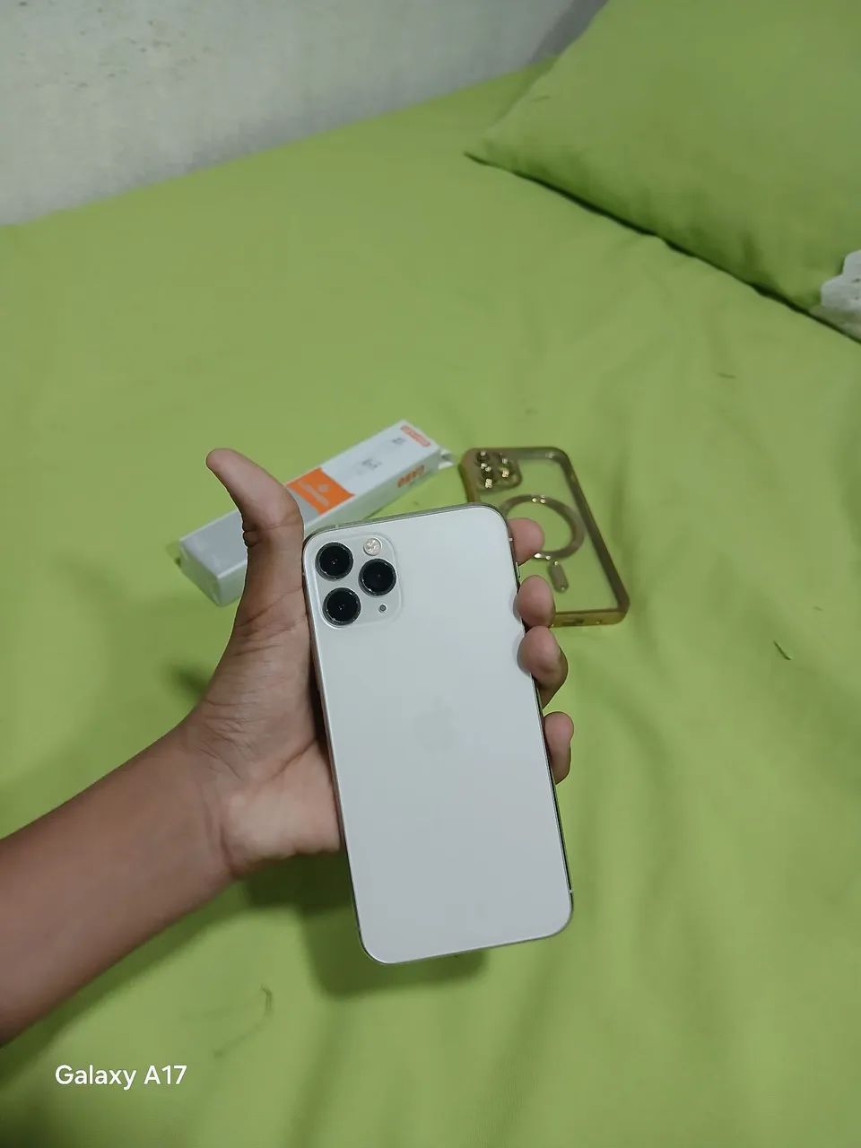 Iphone 11 pro 64gb aparelho impecável novoooo demais - Foto 2