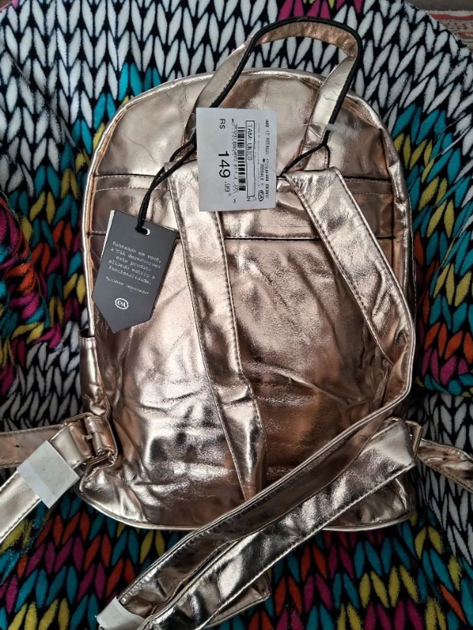 Mochila dourada C&A nova - Foto 4