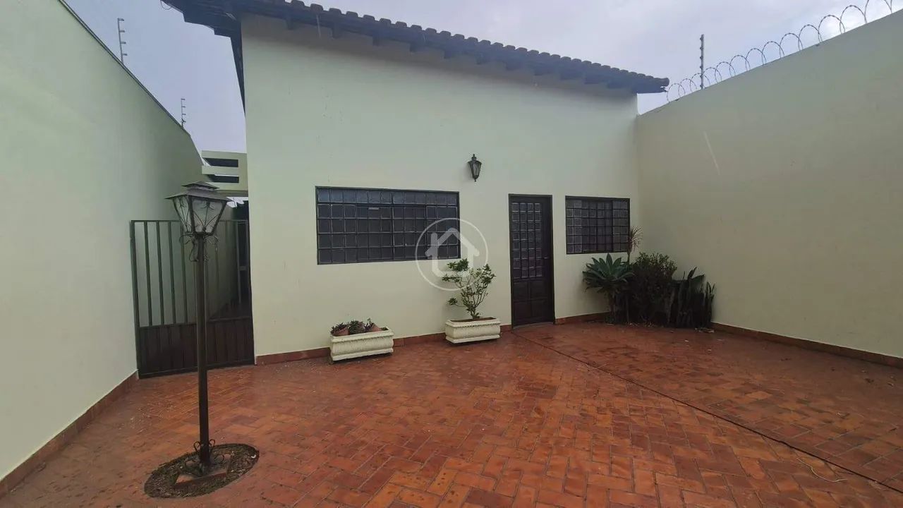 CASA COM 2 DORMITORIOS NO SANTA CARMELIA - Foto 2