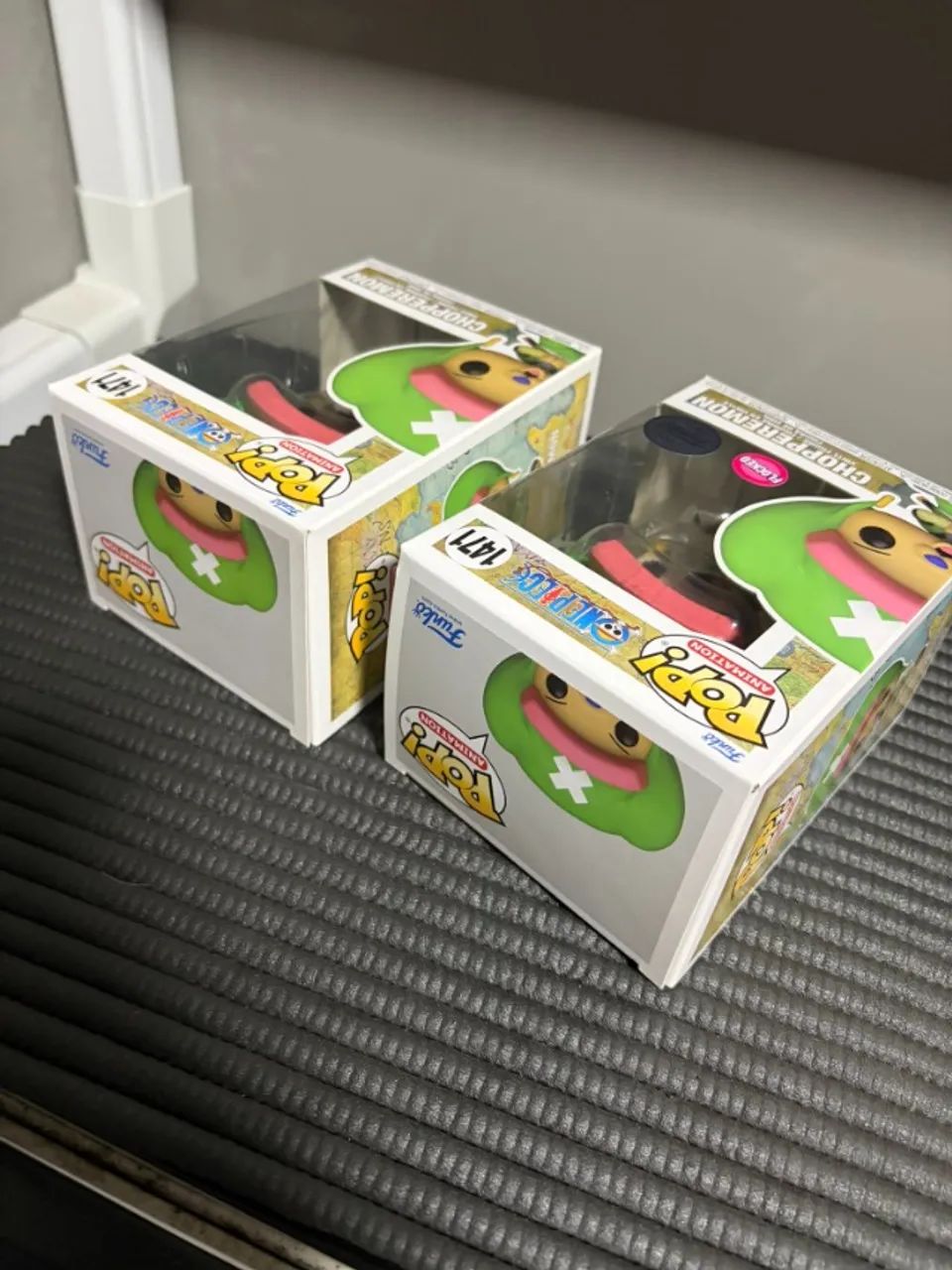 Dupla Funko Chopperemon - Chopper One piece - Regular + Flocked - Foto 3