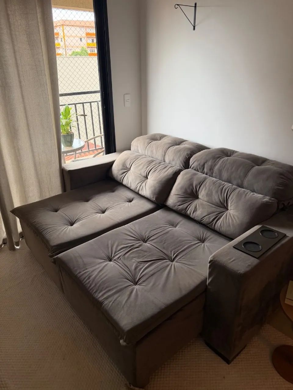 Sofá retrátil cinza  - Foto 3