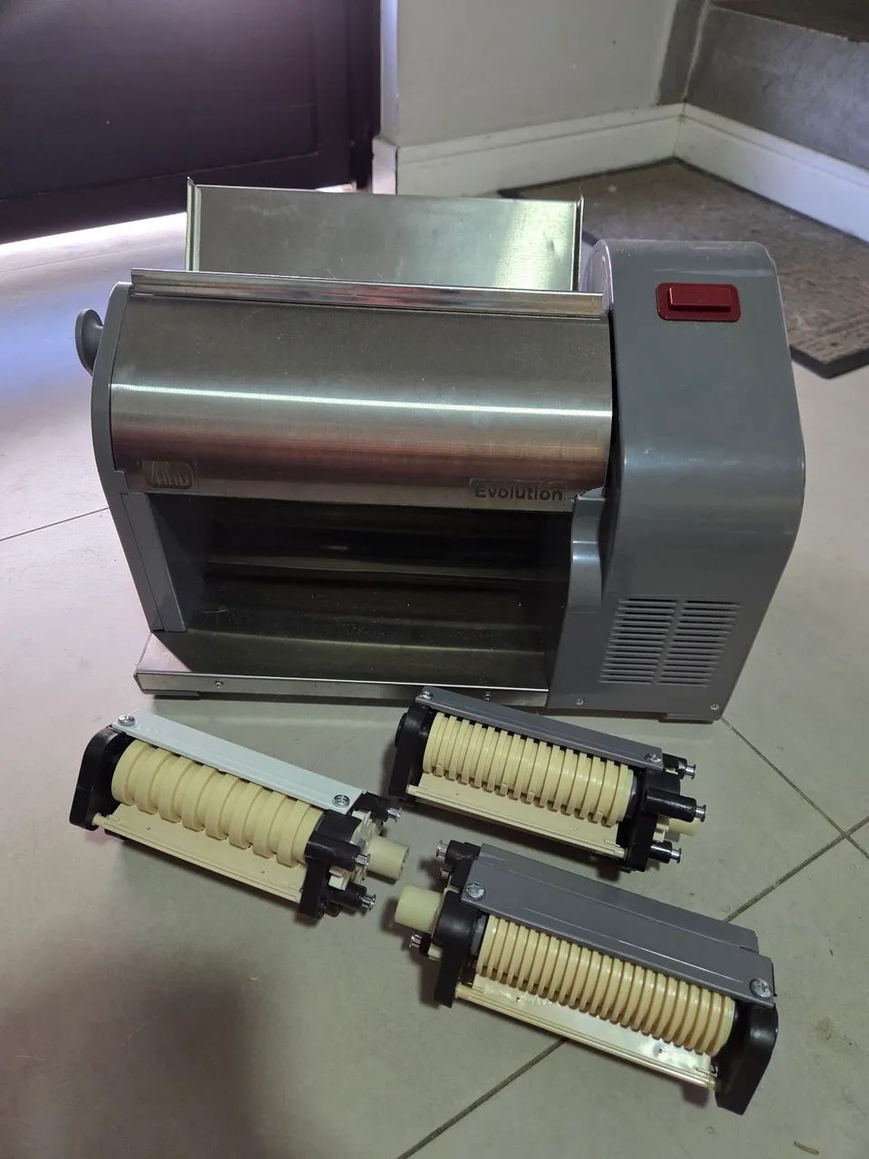 Laminador rolo de massa elétrico 