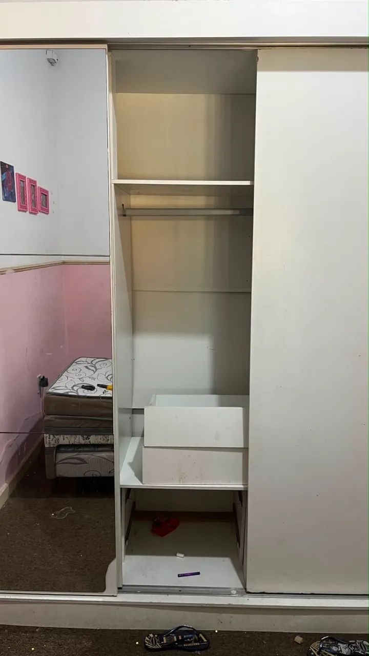 Guarda-Roupa Casal Branco com Espelho - Portas de Correr - Foto 3