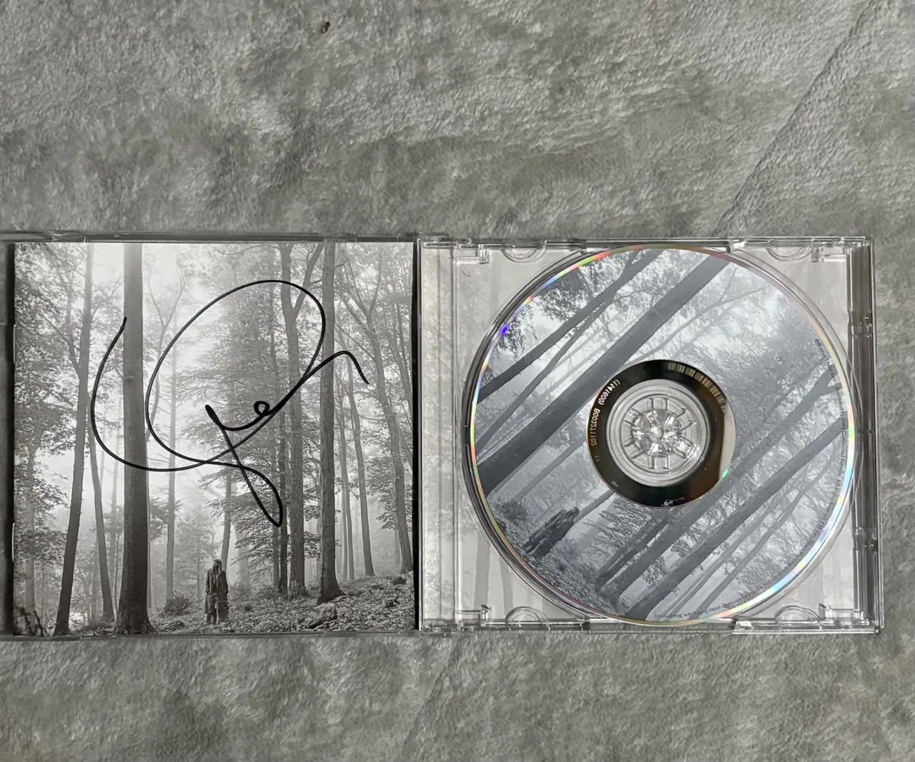 CD FOLKORE AUTOGRAFADO TAYLOR SWIFT - Foto 3