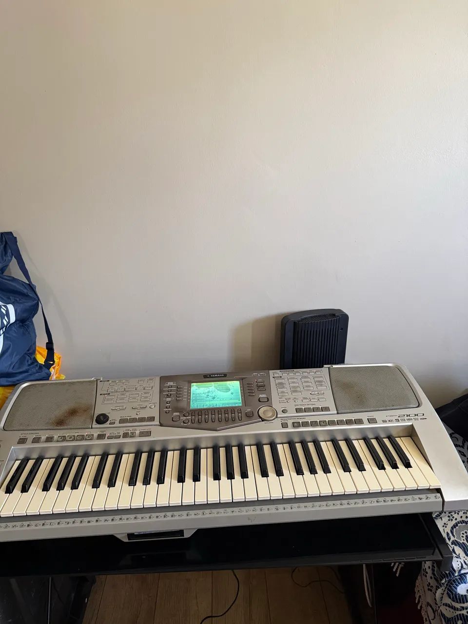 yamaha psr 2100